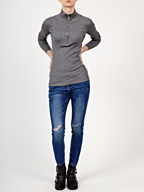 Ripped skinny jeans in mid blue wash