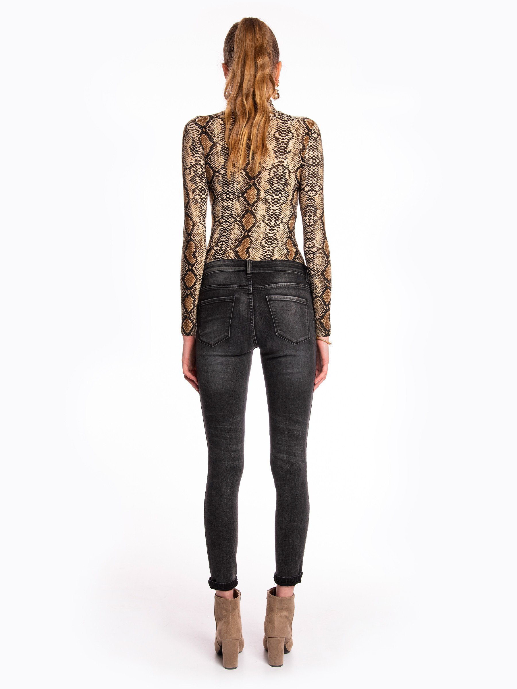 snake print shirt outfit